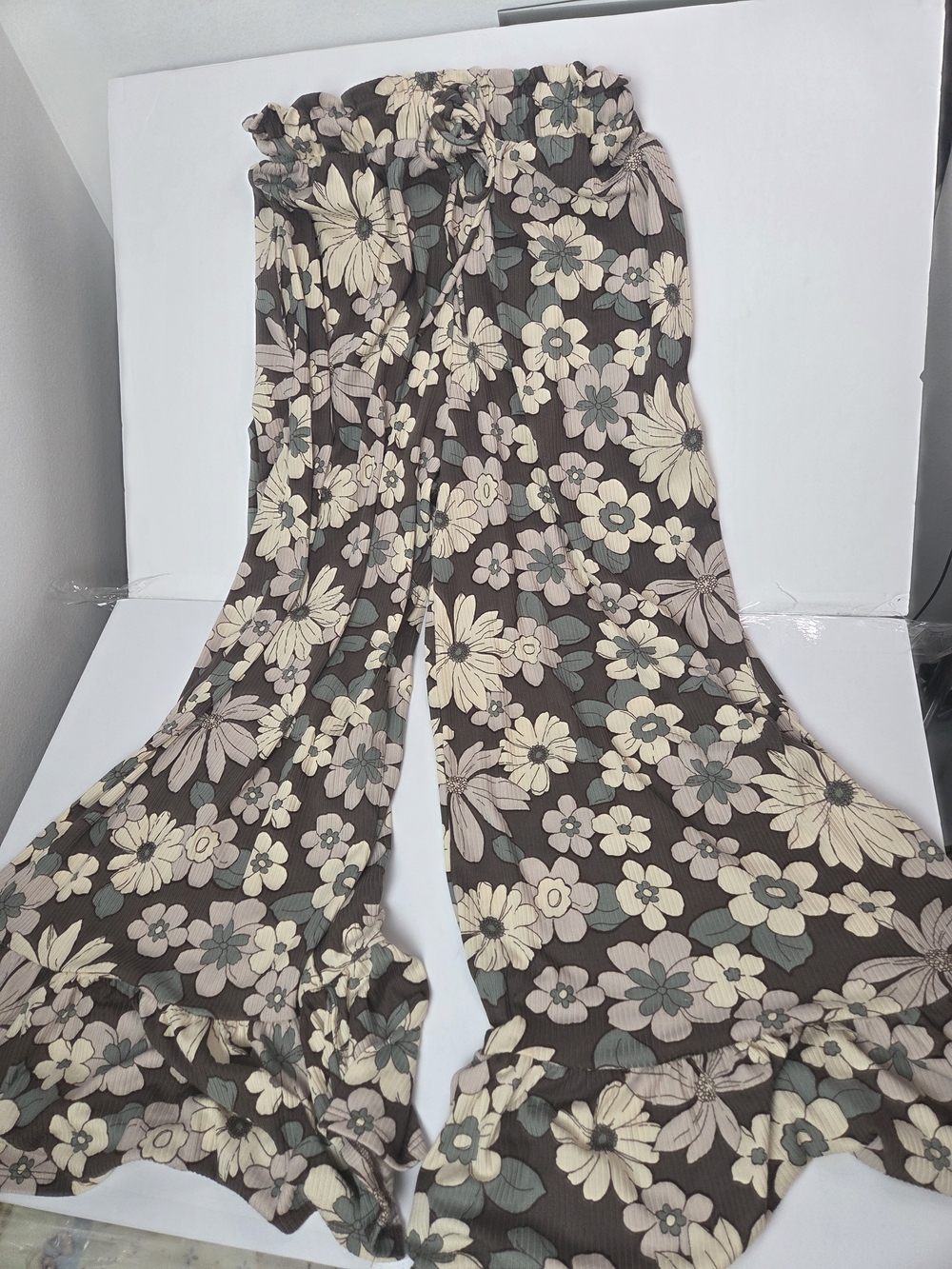 Three Bird Nest Brown Floral Wide-Leg Drawstring Pants - Picture 2 of 12